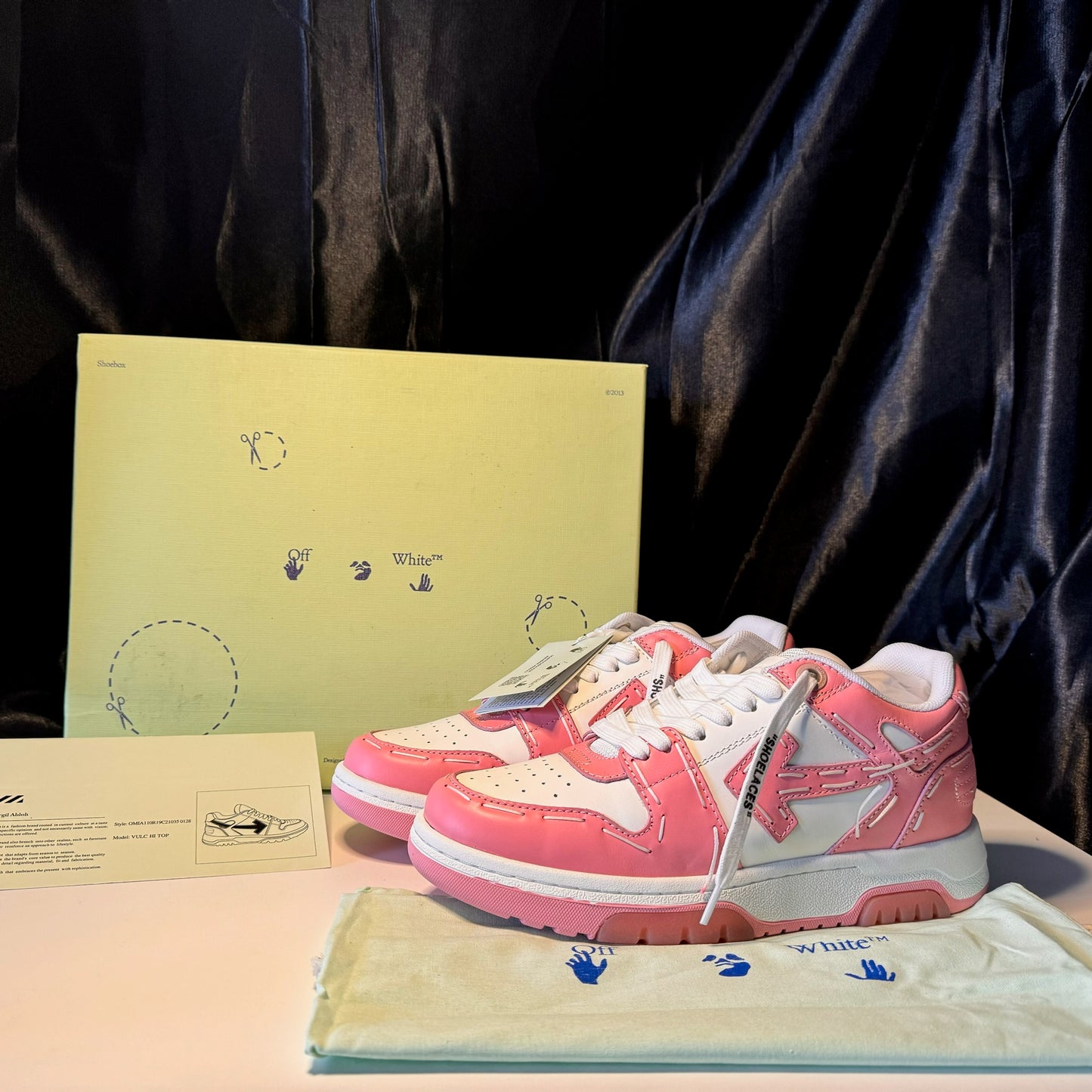 Øff wh1the pink white